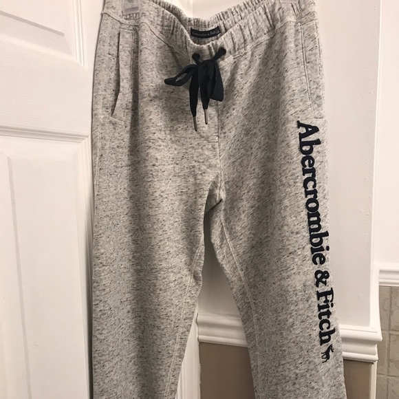 Jogging Abercrombie & Fitch - Picture 1 of 4